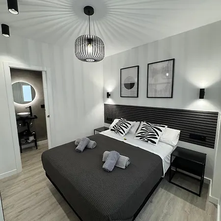 Flores Luxury Apartment *